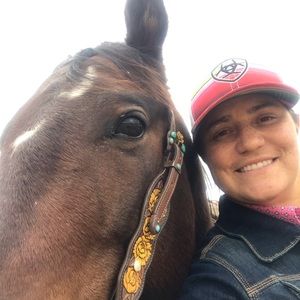 Meet your Posher, Kelli